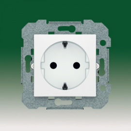 Schuko_plata_luna_viva